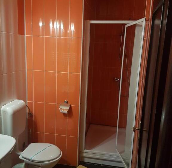 تختخواب و صبحانه Casa David