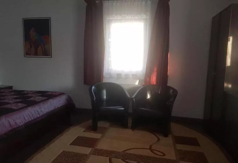 Aamiaismajoitus (B&B) Casa David