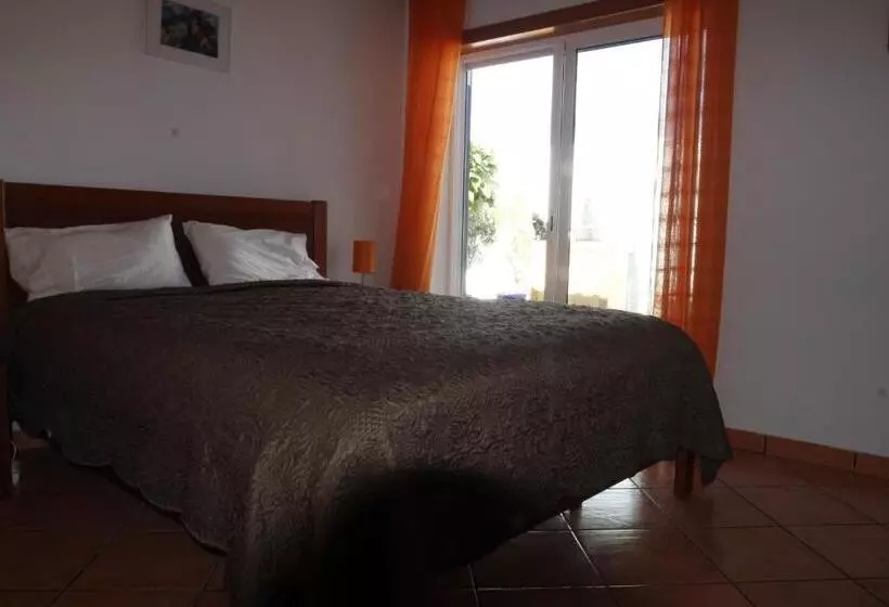 ベッドアンドブレックファースト Tir Na Nog