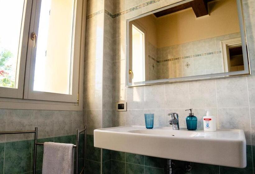 تختخواب و صبحانه Villaincanto