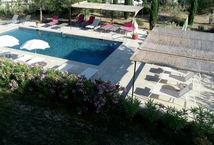 Majatalo Clair De Lune