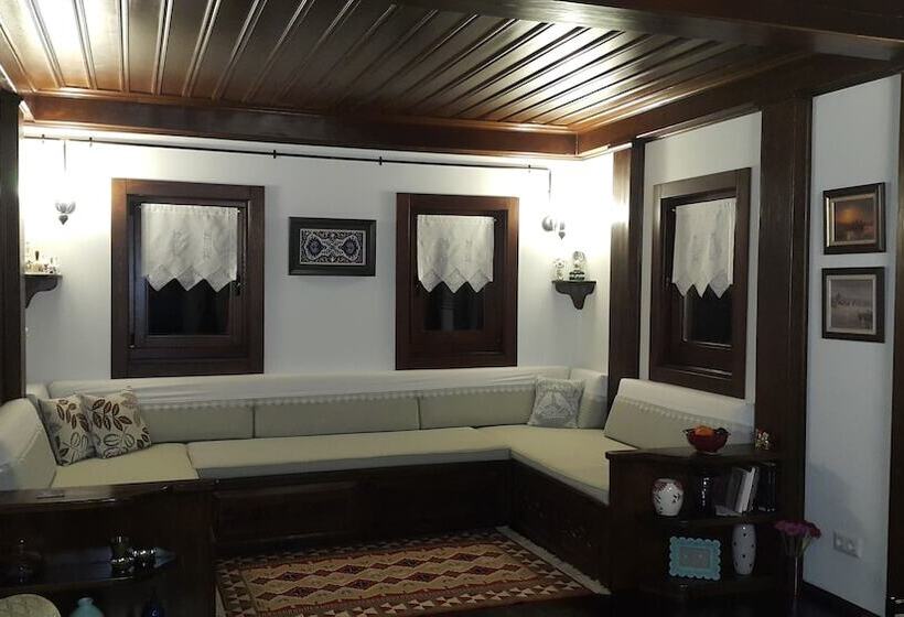 膳宿费 Mandarin Guesthouse   Adult Only