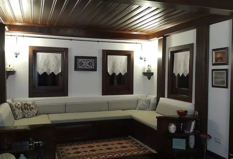 پانسیون Mandarin Guesthouse   Adult Only