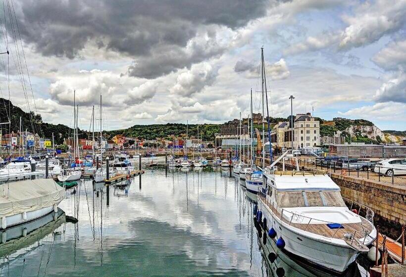 بنسيون Number One Guesthouse