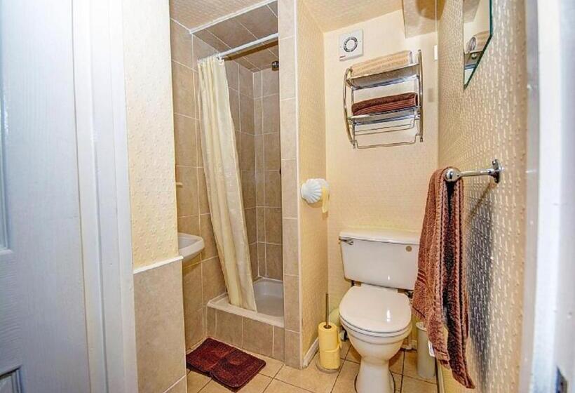 بنسيون Number One Guesthouse