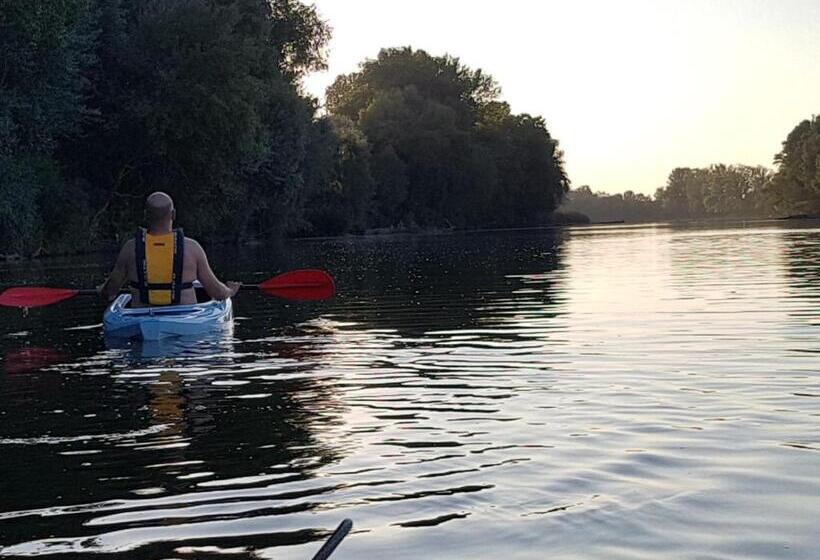 تختخواب و صبحانه Casa Irinella