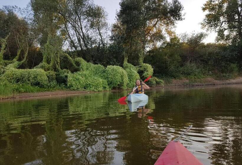 تختخواب و صبحانه Casa Irinella