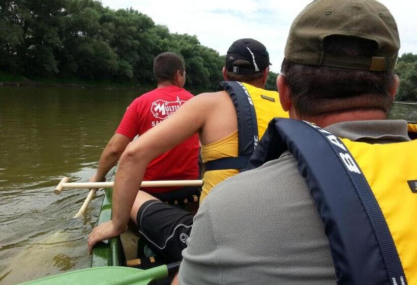 تختخواب و صبحانه Casa Irinella