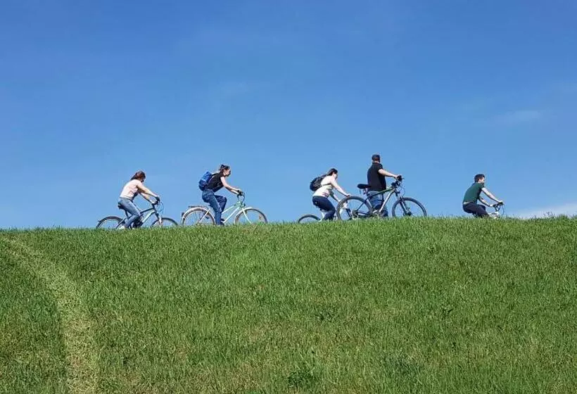 تختخواب و صبحانه Casa Irinella