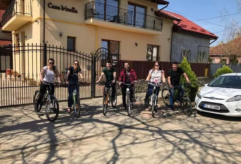 تختخواب و صبحانه Casa Irinella