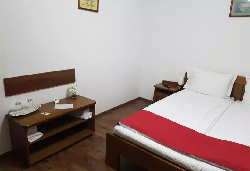 تختخواب و صبحانه Casa Irinella