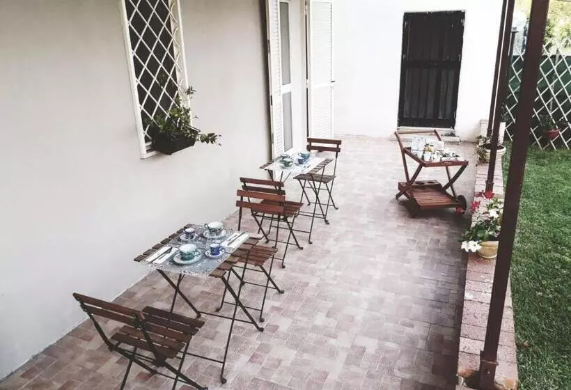 تختخواب و صبحانه Villa Theresa