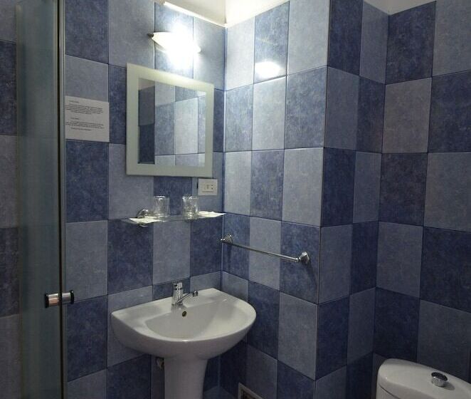 בית מלון כפרי Intim