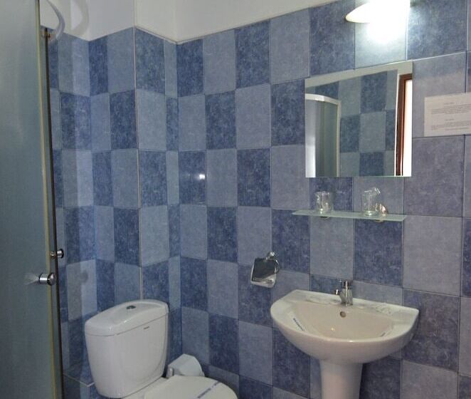 בית מלון כפרי Intim