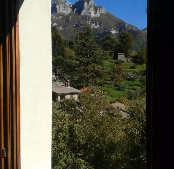 Pania Forata Hostel
