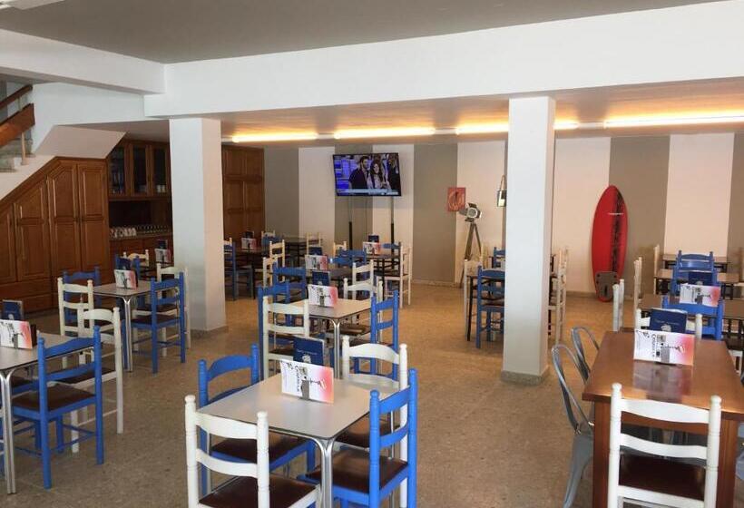 پانسیون Hostal Carabela