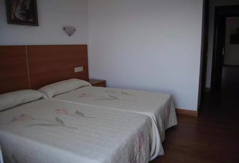 پانسیون Hostal Carabela