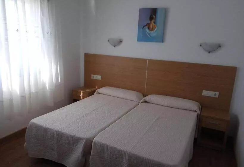 پانسیون Hostal Carabela
