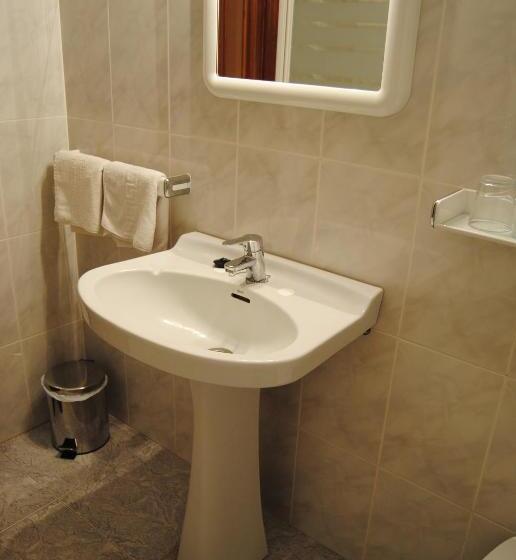 پانسیون Hostal Carabela