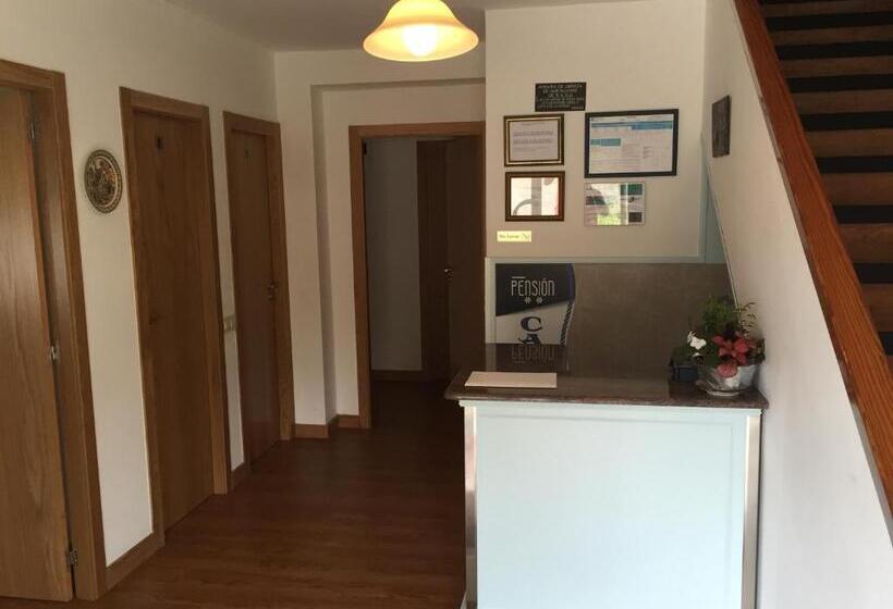 پانسیون Hostal Carabela