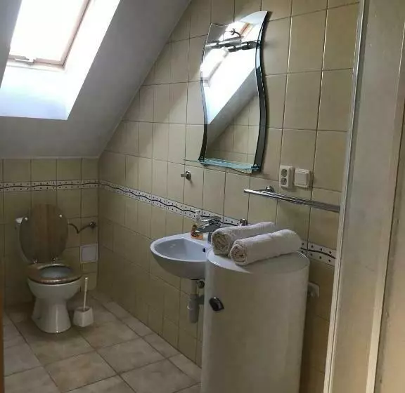 ペンション Penzión Kotva Prístav