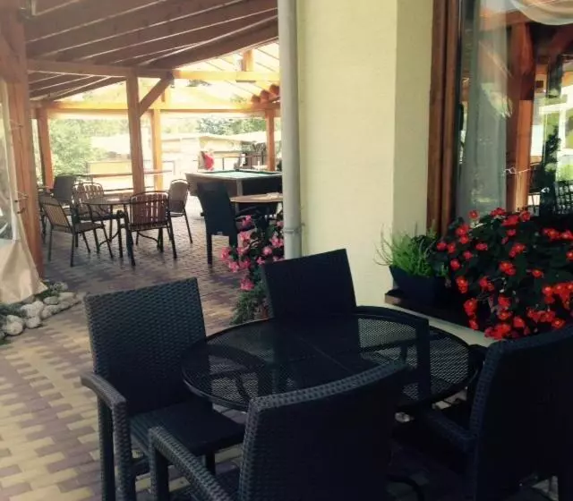 ペンション Penzión Kotva Prístav