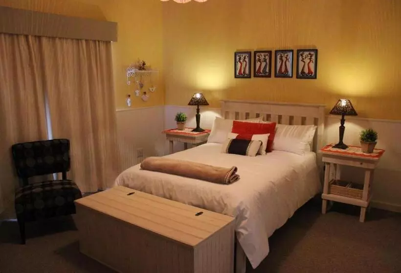 ペンション Smuts Ave. Guest Rooms