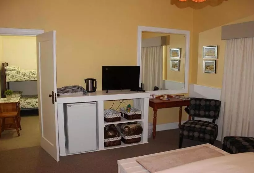 ペンション Smuts Ave. Guest Rooms