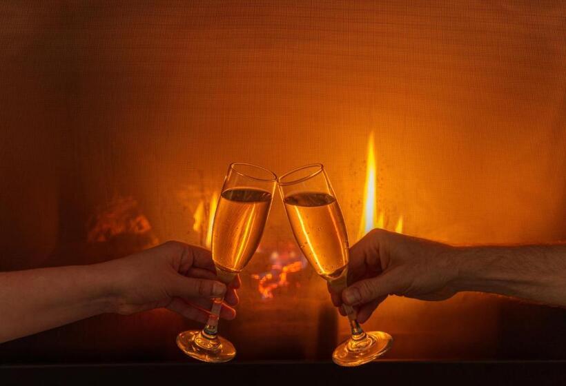 فندق Admiral S Inn Resort