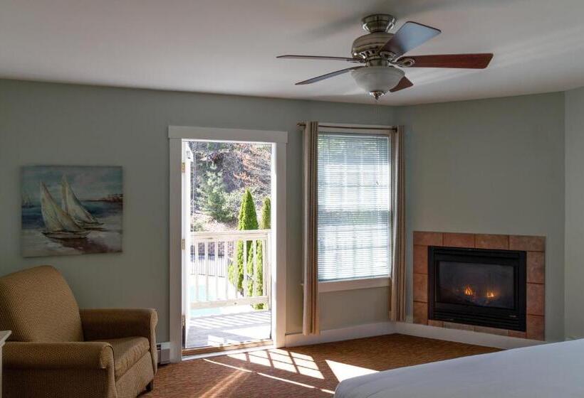 فندق Admiral S Inn Resort