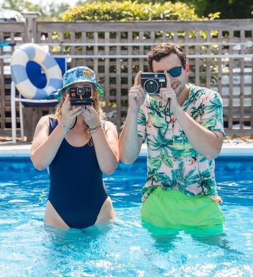 فندق Admiral S Inn Resort