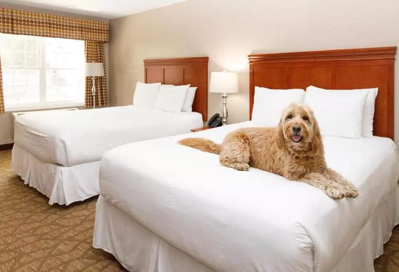 هتل Admiral S Inn Resort