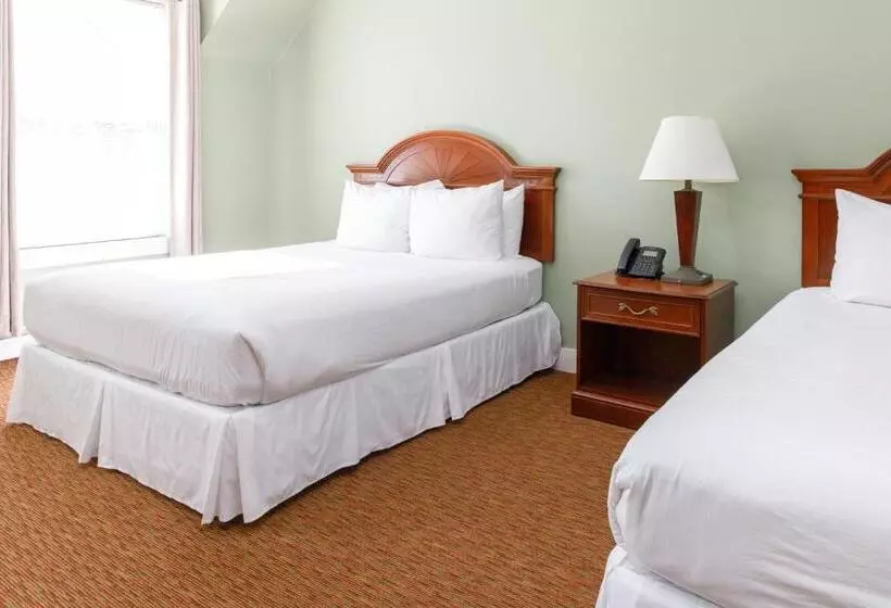 هتل Admiral S Inn Resort