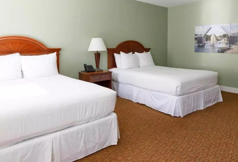 هتل Admiral S Inn Resort