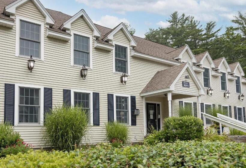 فندق Admiral S Inn Resort