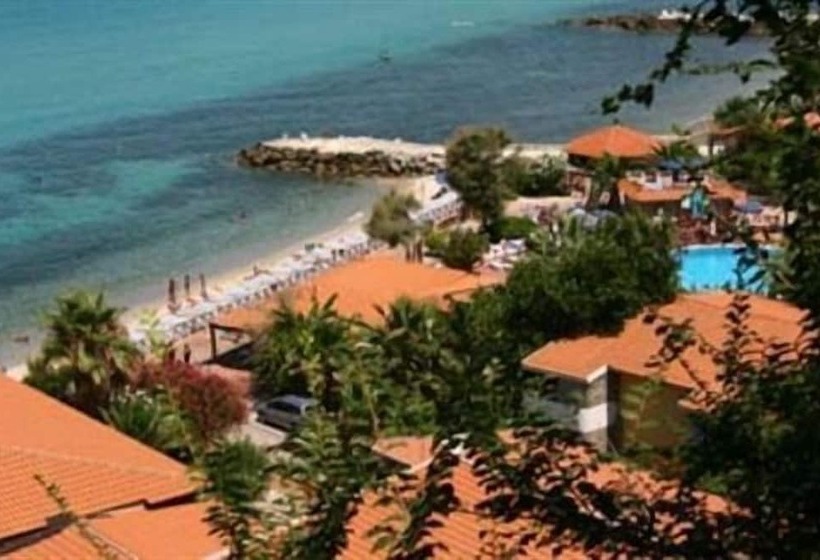 Отель Baia Tropea Resort