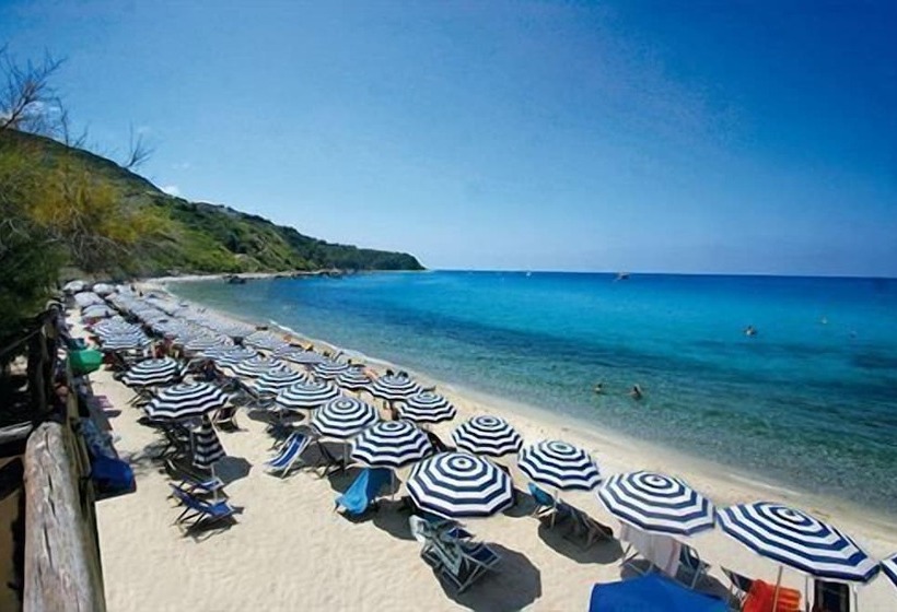 Отель Baia Tropea Resort