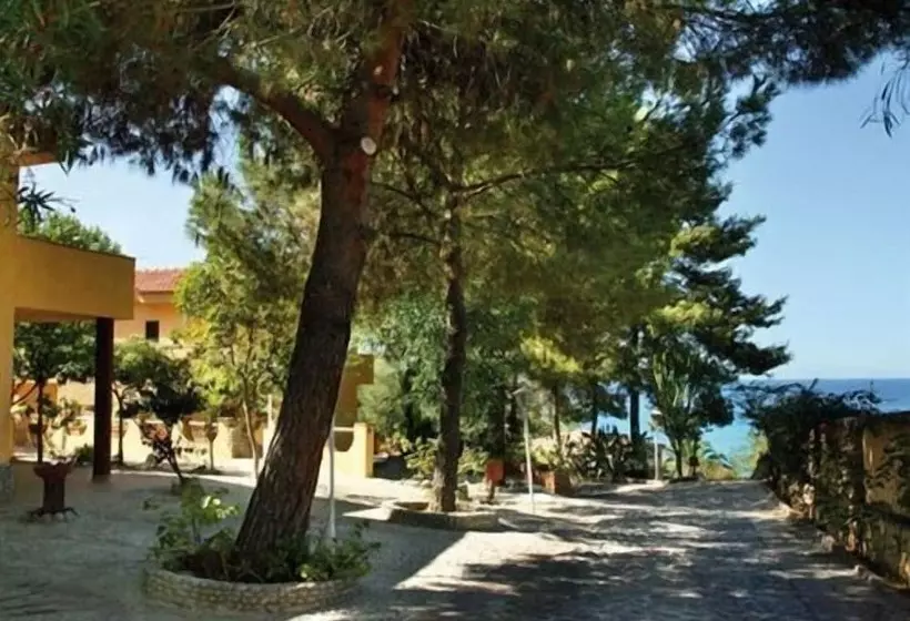 هتل Baia Tropea Resort