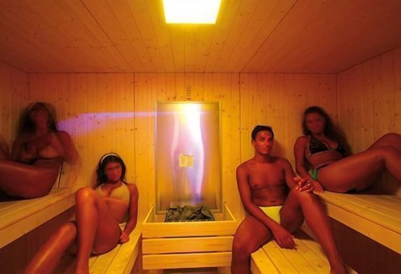 Отель Baia Tropea Resort