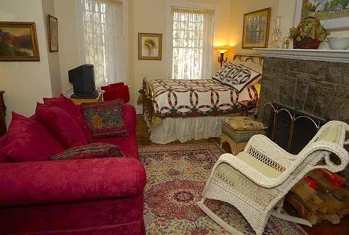 Burbridge St. B&b
