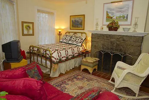 Burbridge St. B&b