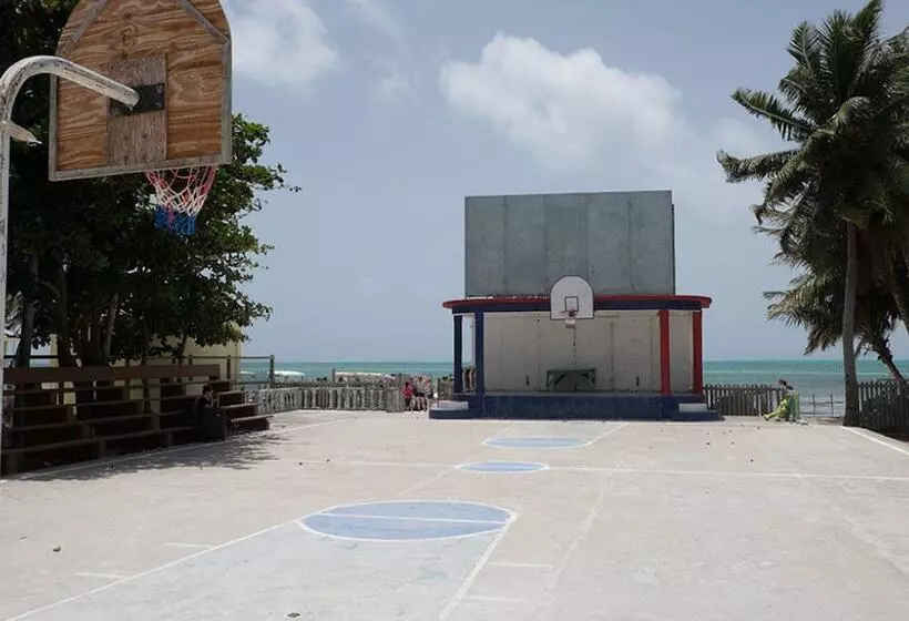 Hotel Caye Caulker Plaza