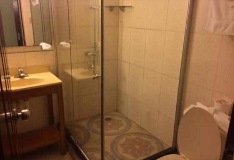 هتل Caye Caulker Plaza