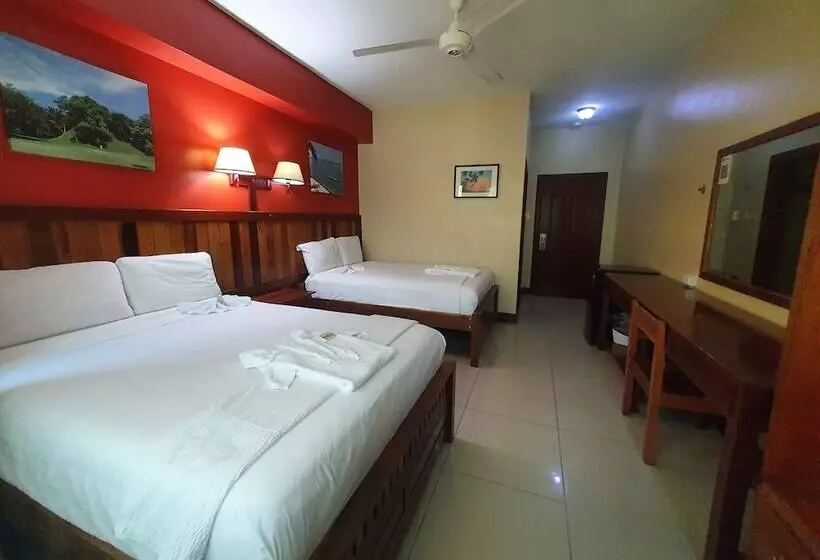 Hotel Caye Caulker Plaza