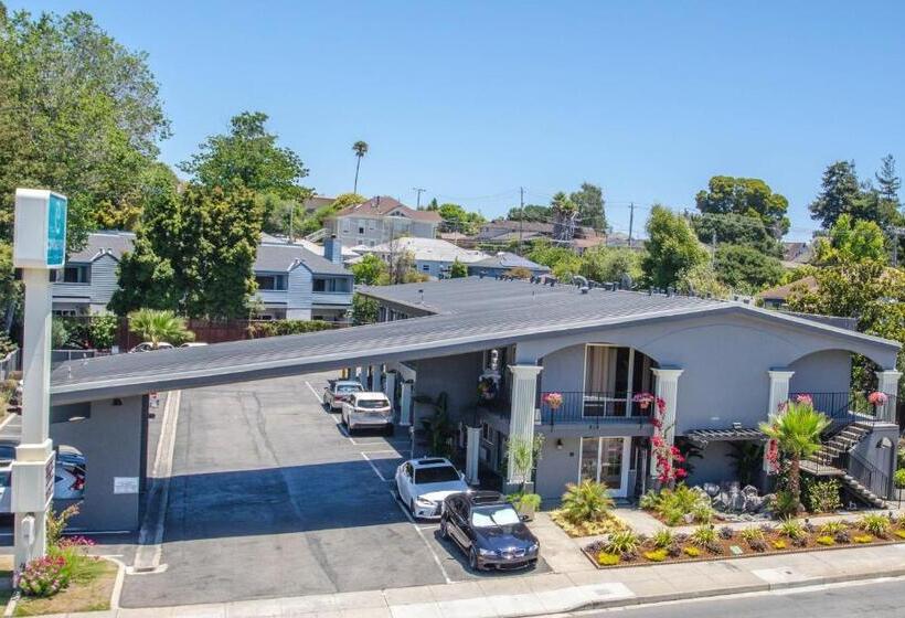 Отель Continental Inn