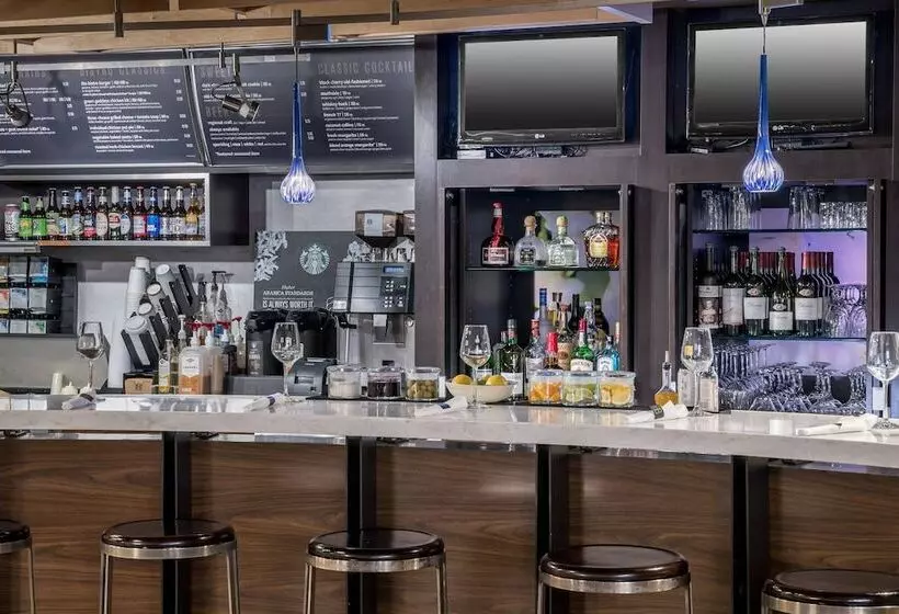 בית מלון כפרי Courtyard By Marriott West Orange