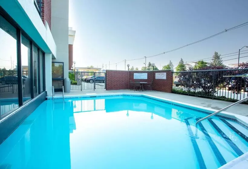 酒店 Drury Inn & Suites Louisville East