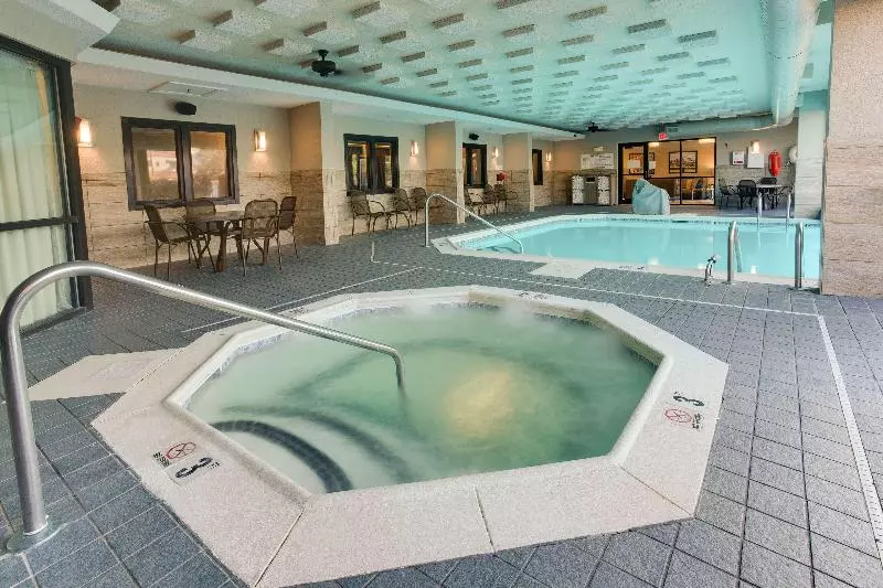 酒店 Drury Inn & Suites Louisville East