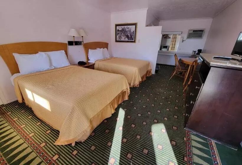 ホテル Emerald Inn & Lounge