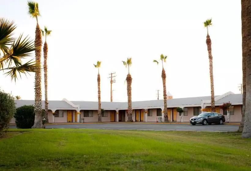 ホテル Emerald Inn & Lounge